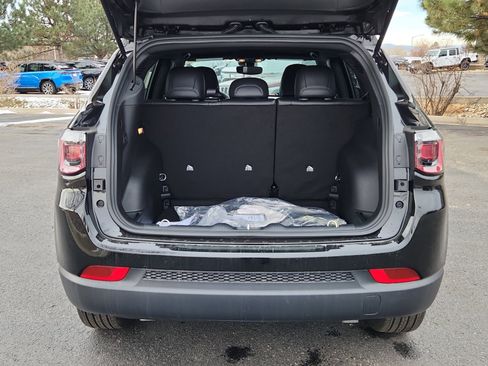 New 2026 Jeep Compass Latitude image 34