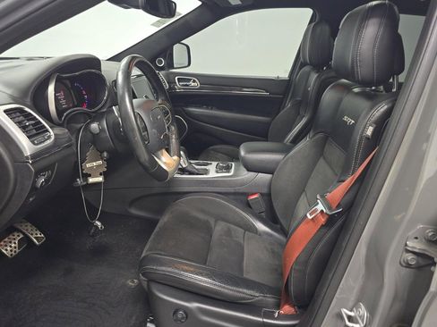 Used 2020 Jeep Grand Cherokee SRT AWD/4WD image 5