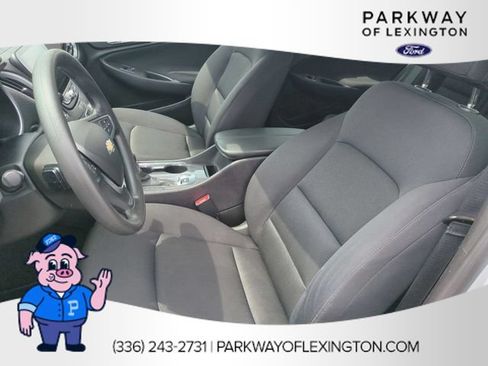 Used 2023 Chevrolet Malibu LT FWD image 14