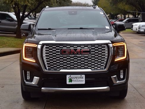 Used 2023 GMC Yukon Denali w/ LPO, Floor Liner Package image 3