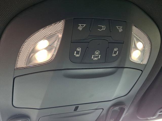 Certified 2026 Chrysler Pacifica Limited FWD image 32