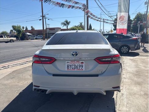 Used 2022 Toyota Camry XSE FWD image 6