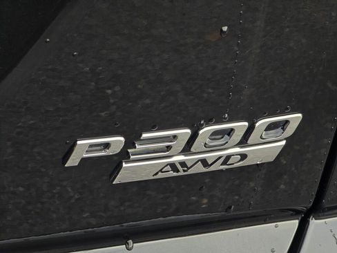 Used 2018 Jaguar E-PACE R-Dynamic HSE image 37