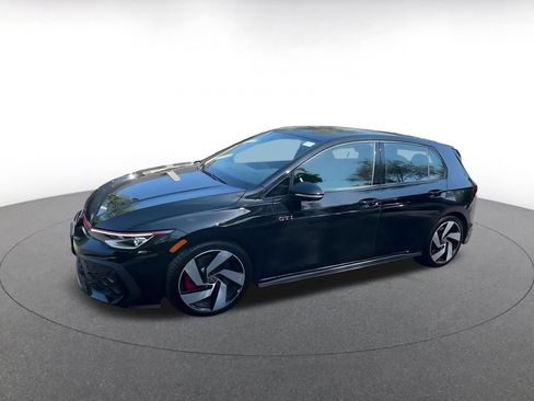 Used 2026 Volkswagen Golf S FWD image 7