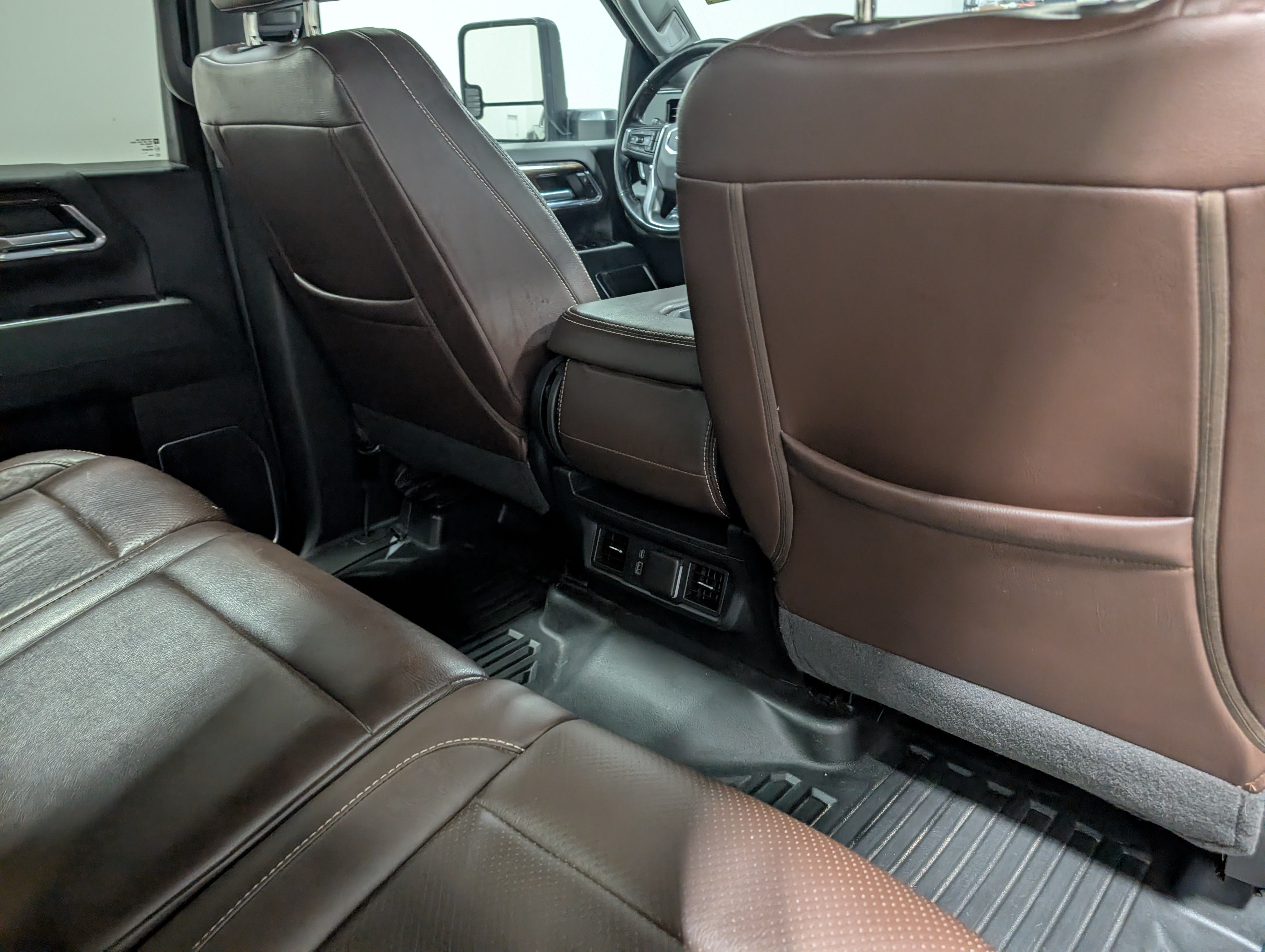 Used 2024 GMC Sierra 3500 SLE w/ SLE Value Package AWD/4WD image 19