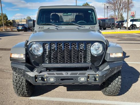 Used 2023 Jeep Gladiator Willys image 5