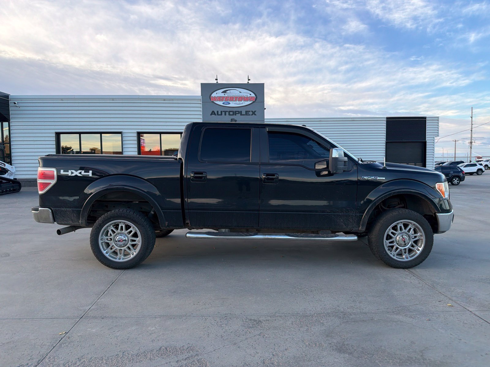Used 2009 Ford F150 Lariat AWD/4WD image 1