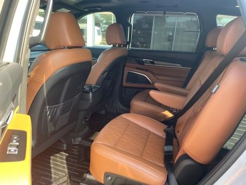 Used 2024 Kia Telluride SX Prestige X-Pro AWD/4WD image 15