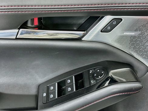 Used 2023 MAZDA MAZDA3 s FWD image 18