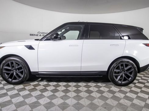 Used 2024 Land Rover Range Rover Sport SE AWD/4WD image 8