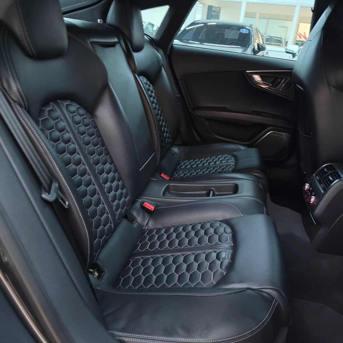 Used 2016 Audi RS 7 Prestige w/ Carbon-Optic Package AWD/4WD image 29