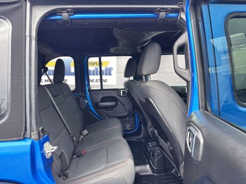 Used 2024 Jeep Wrangler Unlimited Rubicon image 8