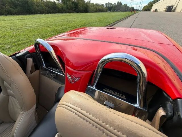 Used 2002 Chevrolet Corvette Convertible w/ Preferred Equipment Group2 RWD image 21