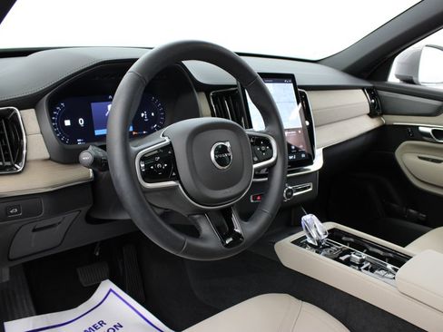 New 2026 Volvo XC90 B6 Plus w/ Protection Package Premier AWD/4WD image 16