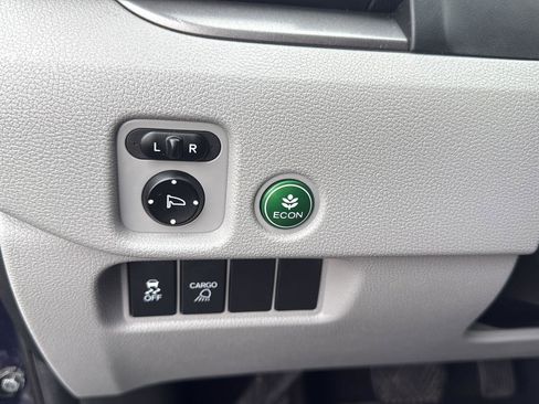 Used 2017 Honda Ridgeline RTL-T image 18