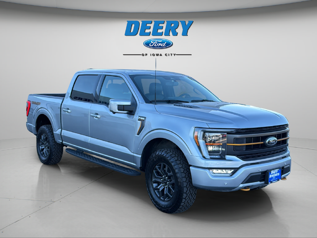 Used 2016 Ford F150 XLT w/ Equipment Group 302A Luxury AWD/4WD image 15