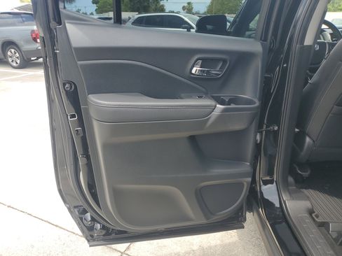 Certified 2023 Honda Ridgeline RTL image 16