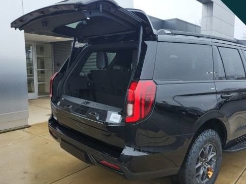 New 2025 Ford Expedition Tremor image 25