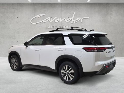 New 2026 Nissan Pathfinder SL image 14