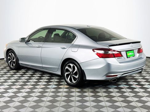 Used 2017 Honda Accord EX-L image 6