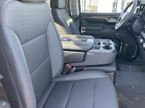 New 2026 GMC Sierra 1500 SLE w/ Preferred Package image 24