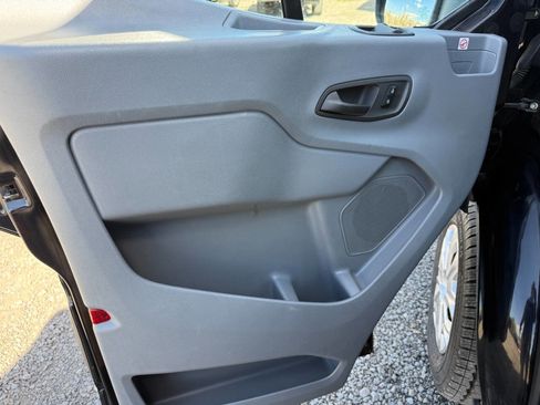 Used 2019 Ford Transit 350 XLT image 28