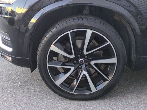 Used 2023 Volvo XC90 B5 Plus w/ Protection Package Premier image 11