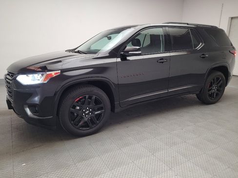 Used 2020 Chevrolet Traverse Premier w/ Redline Edition image 2