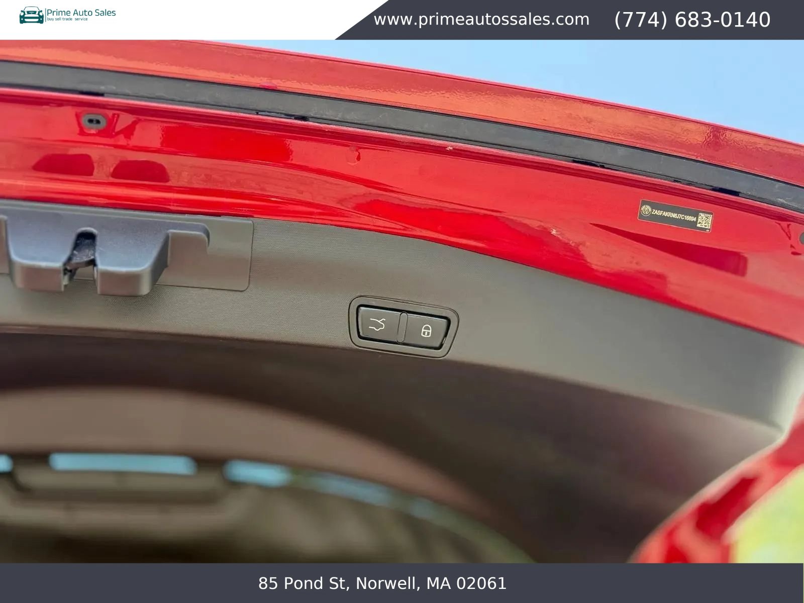 Used 2018 Alfa Romeo Stelvio Ti Lusso AWD/4WD image 33