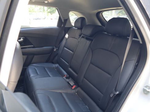 Used 2021 Kia Niro EX Premium FWD image 33