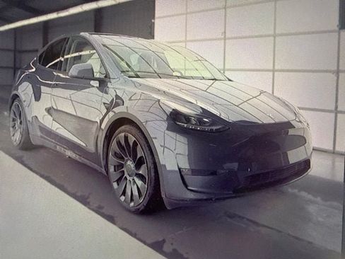 Used 2023 Tesla Model Y Performance AWD/4WD image 1