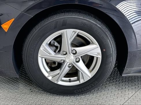 Used 2023 Hyundai Sonata SE FWD image 8