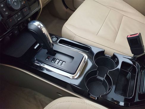 Used 2011 Ford Escape Limited w/ 302A Rapid Spec Order Code image 22