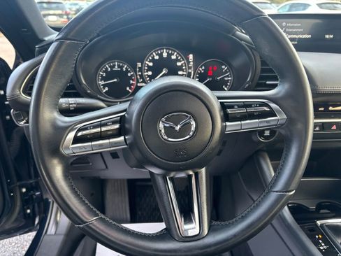 Used 2019 MAZDA MAZDA3 AWD Hatchback w/ Premium Pkg image 18