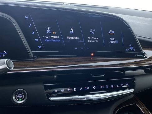 Certified 2022 Cadillac Escalade Luxury image 5