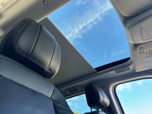 Certified 2025 Lincoln Navigator L Reserve AWD/4WD image 13