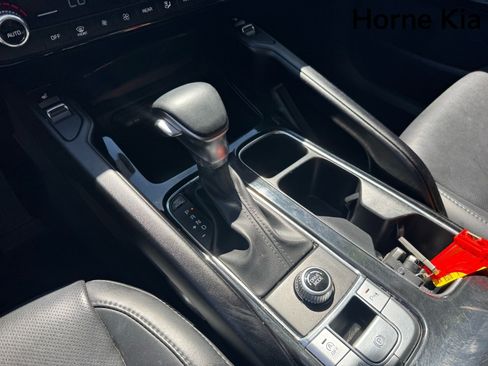 Certified 2024 Kia Telluride S w/ S Sunroof Package FWD image 24