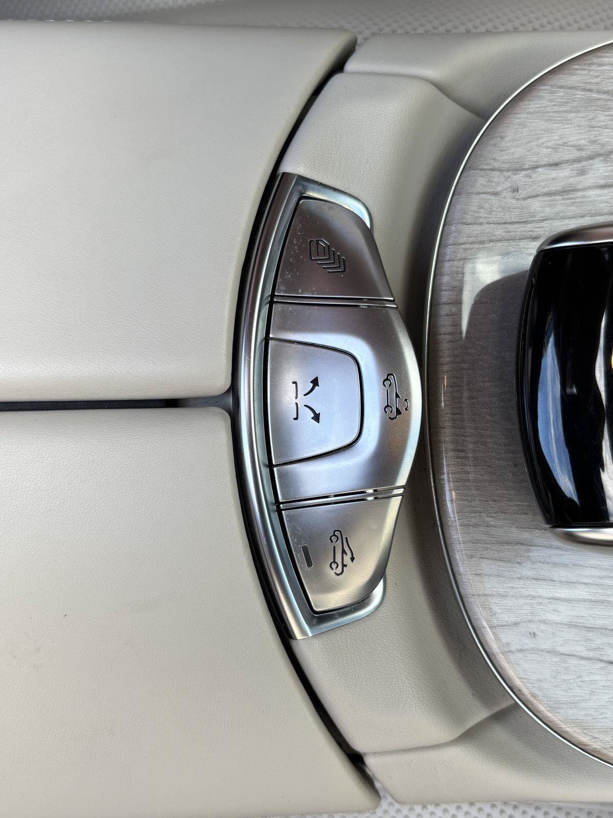 Used 2022 Mercedes-Benz E 450 Cabriolet image 29