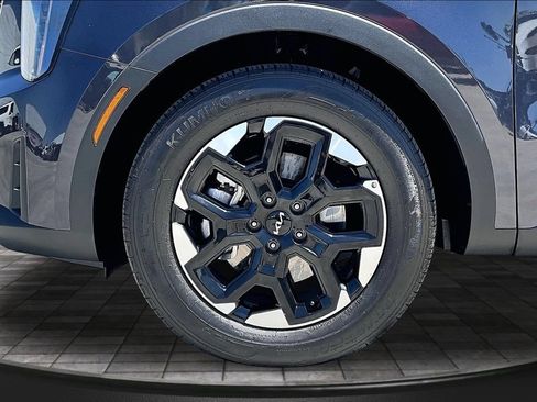 Used 2025 Kia Sorento S w/ Panoramic Sunroof Package FWD image 33