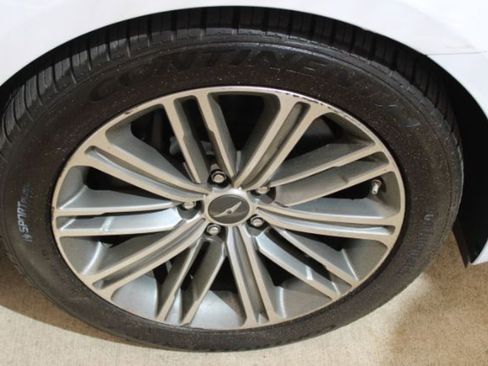 Used 2018 Genesis G80 3.8 w/ Option Group 02 image 30