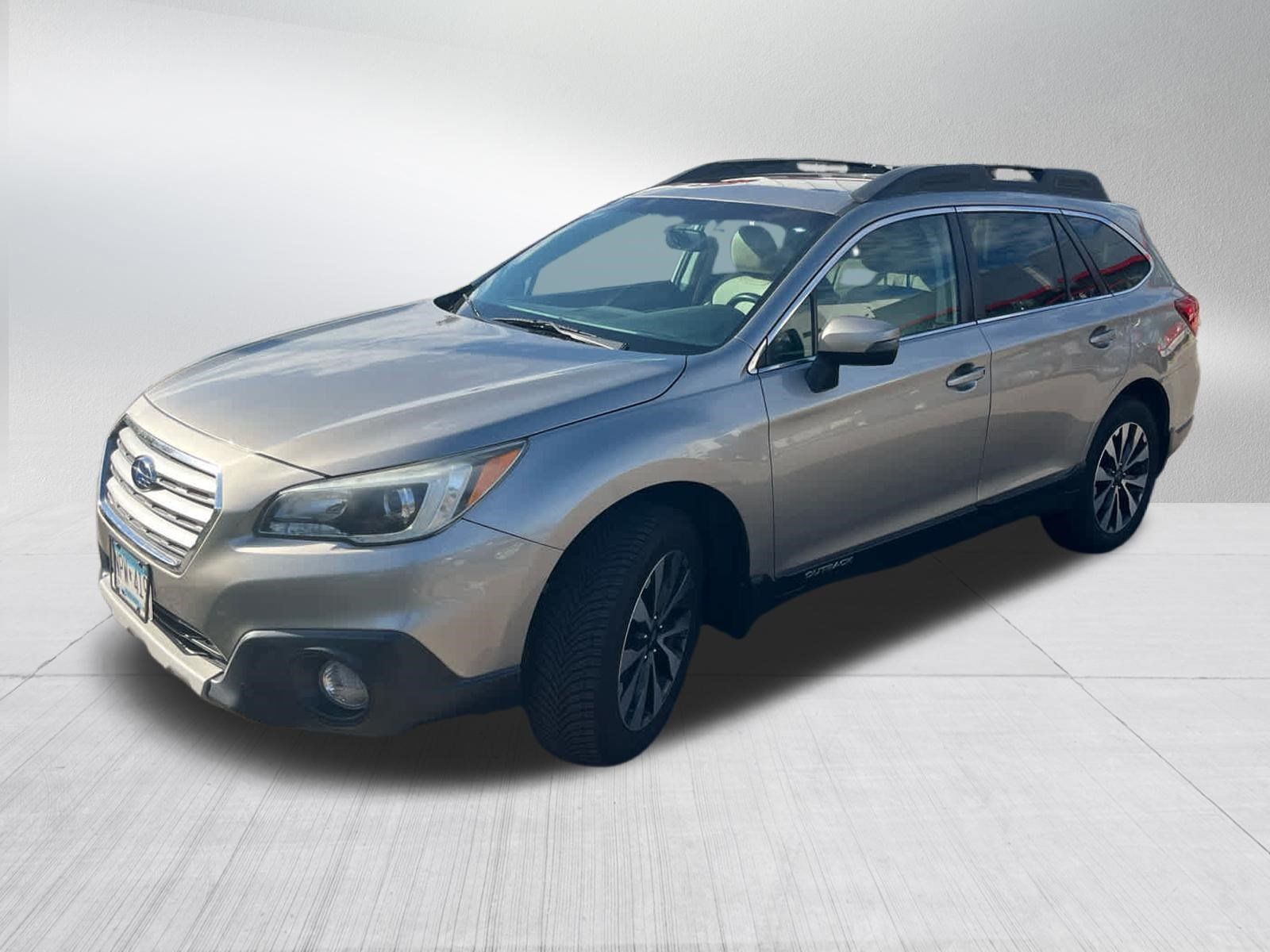 Used 2015 Subaru Outback 2.5i Limited AWD/4WD image 2
