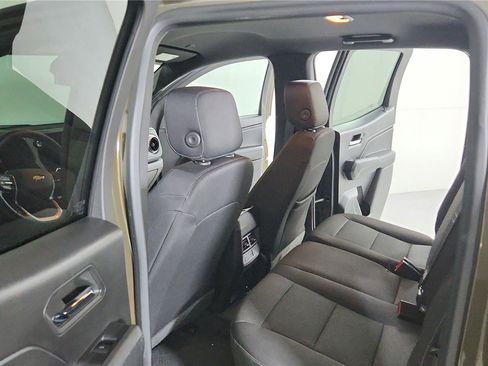 Used 2024 Chevrolet Colorado LT w/ LT Convenience Package image 16