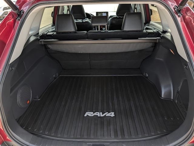 Used 2021 Toyota RAV4 Limited AWD/4WD image 29