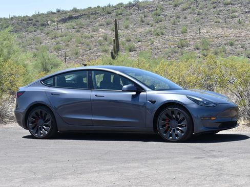 Used 2023 Tesla Model 3 Performance AWD/4WD image 2