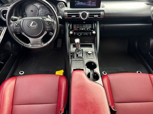 Certified 2022 Lexus IS 300 image 10