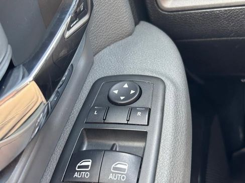 Used 2014 RAM 1500 Express image 18