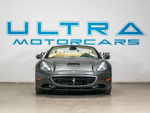 Used 2011 Ferrari California image 20