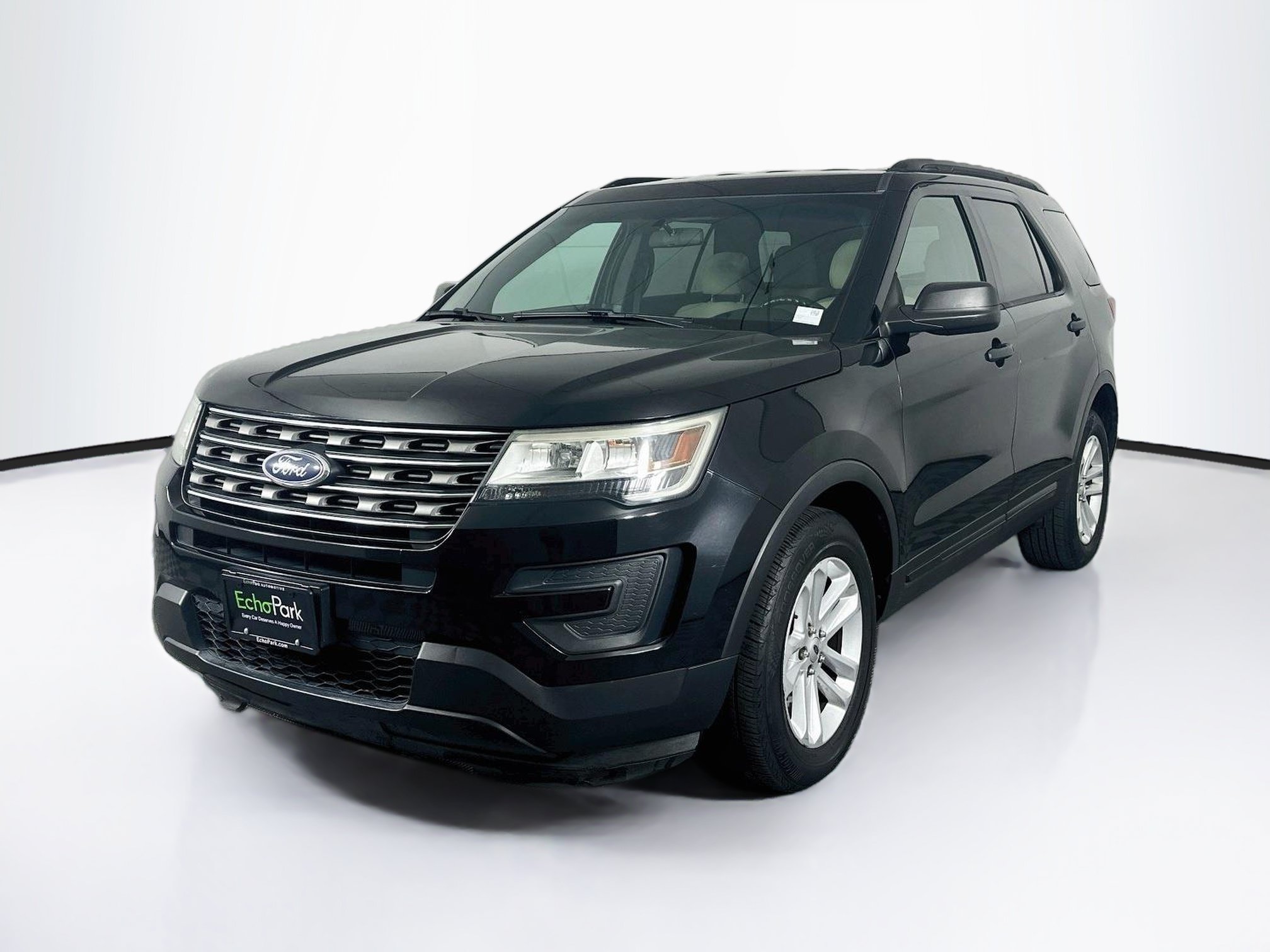 Used 2016 Ford Explorer FWD image 3
