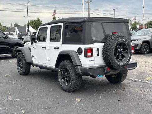Used 2023 Jeep Wrangler Unlimited w/ Cold Weather Group AWD/4WD image 6