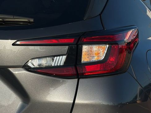 Used 2025 Subaru Crosstrek 2.5i Premium AWD/4WD image 30